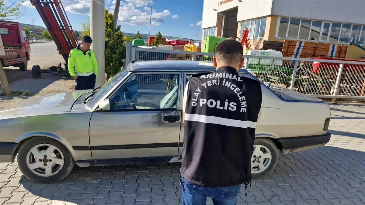 Çorum'da Drift Atan Çalıntı Araçla Yakalanan 4 Genç Gözaltına Alındı