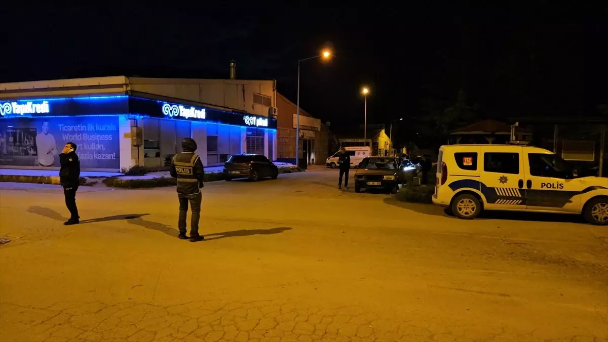 Çorum'da Hırsızlık Suçüstü Yakalanan 16 Yaşındaki Şüpheli Gözaltında