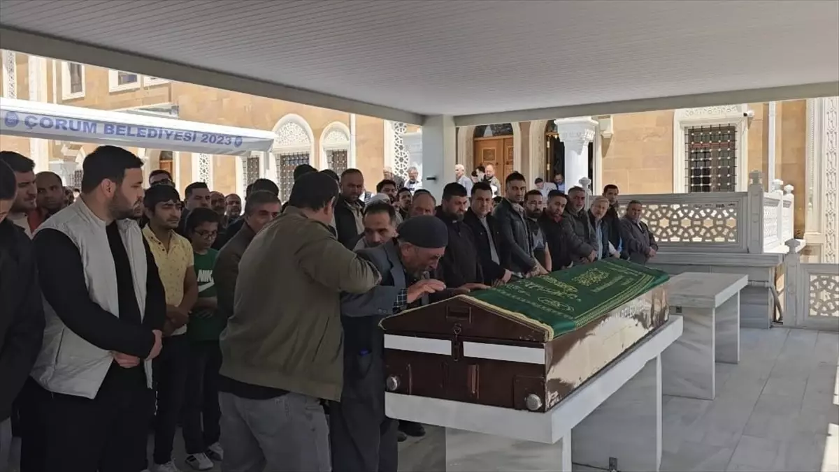 Çorum'da Un Fabrikasındaki Patlama Sonrası İşçinin Cenazesi Defnedildi