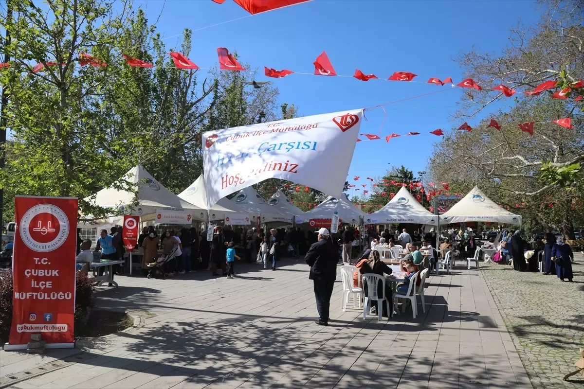 Ankara'da Kur'an Kurslarına Destek İçin Kermes Düzenlendi
