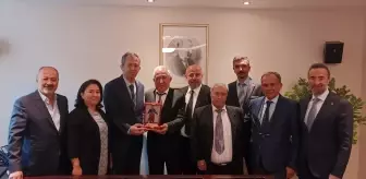 Karaşarlılar Derneği'nden Ali Arif Özzeybek'e Ziyaret