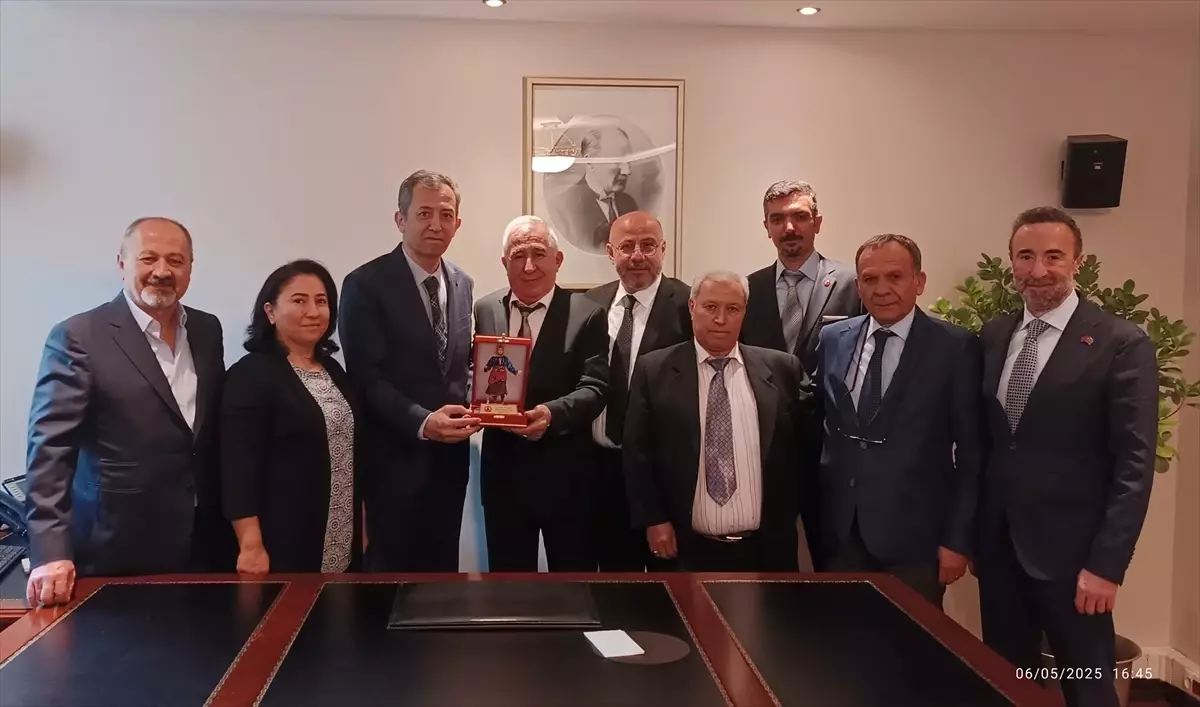 Karaşarlılar Derneği'nden Ali Arif Özzeybek'e Ziyaret