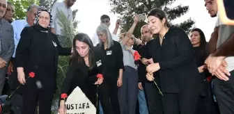 DEM Parti Eş Genel Başkanı Tülay Hatimoğulları, Batman'da Cenaze Törenine Katıldı