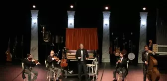 Antalya 15. Uluslararası Tiyatro Festivali'nde Slapstick Tiyatrosu 'Scherzo' Gösterimi