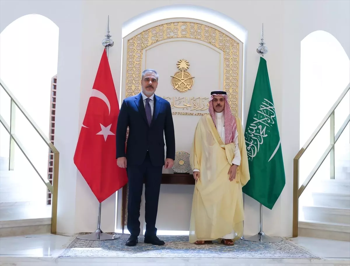 Dışişleri Bakanı Hakan Fidan Suudi Arabistan ile Görüştü
