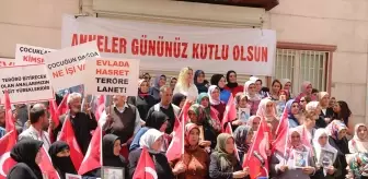 Diyarbakır anneleri 'Anneler Günü'nde de evlat nöbetinde