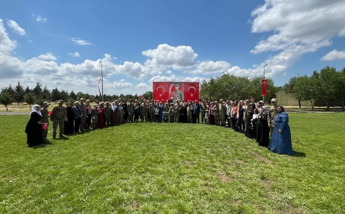 Diyarbakır'da Engelli Öğrenciler Askerlik Yemin Töreni Düzenledi