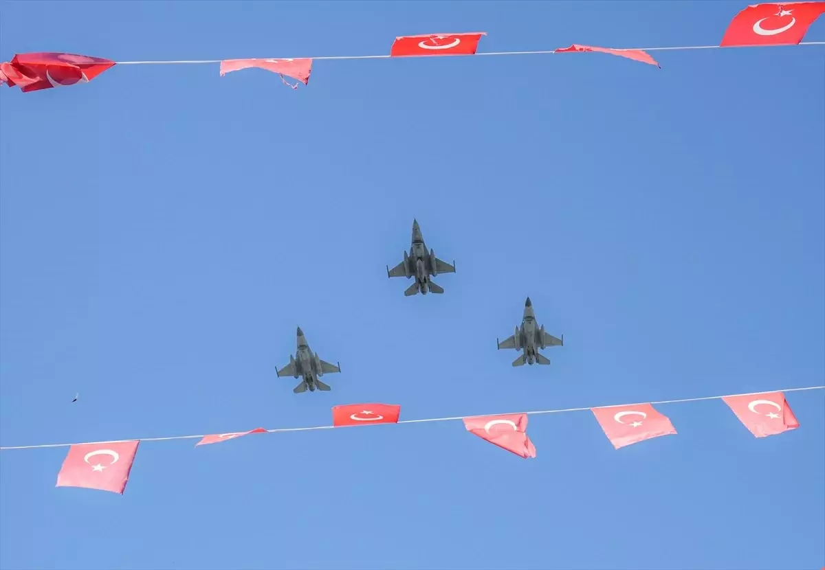 Diyarbakır ve çevre illerde 19 Mayıs Atatürk'ü Anma, Gençlik ve Spor Bayramı kutlandı