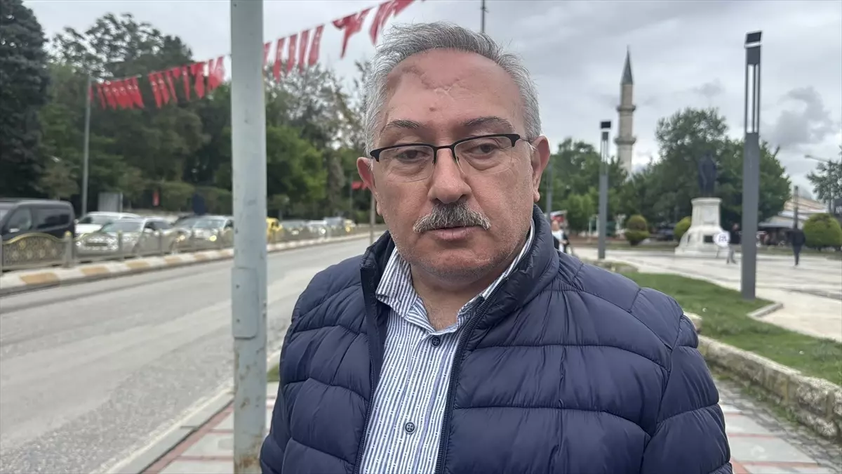 Edirne'de Engelliler Erişim İçin Sesli Uyarı ve Kaldırım Düzenlemesi Talep Etti