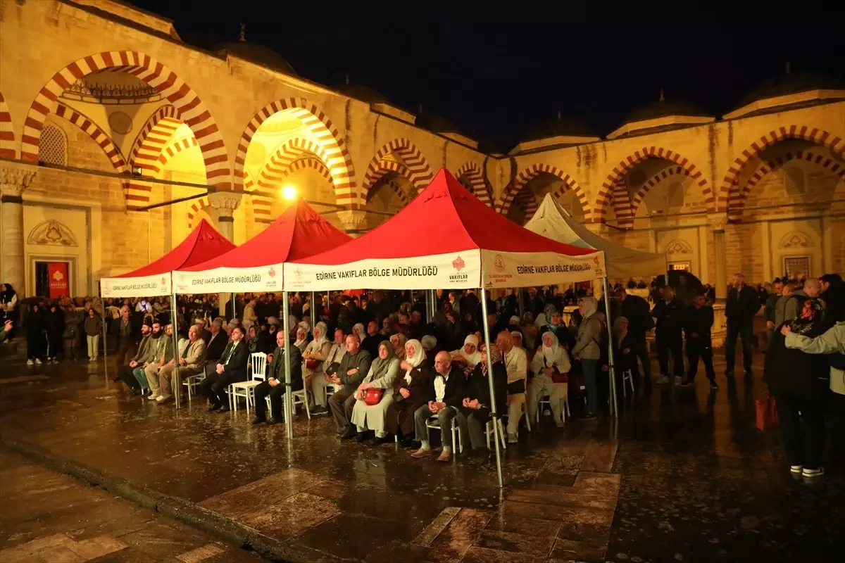 Edirne'den 76 Hacı Adayı Kutsal Topraklara Uğurlandı