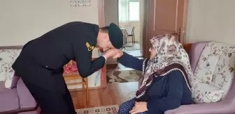 Edirne'de jandarma şehit annelerini ziyaret etti