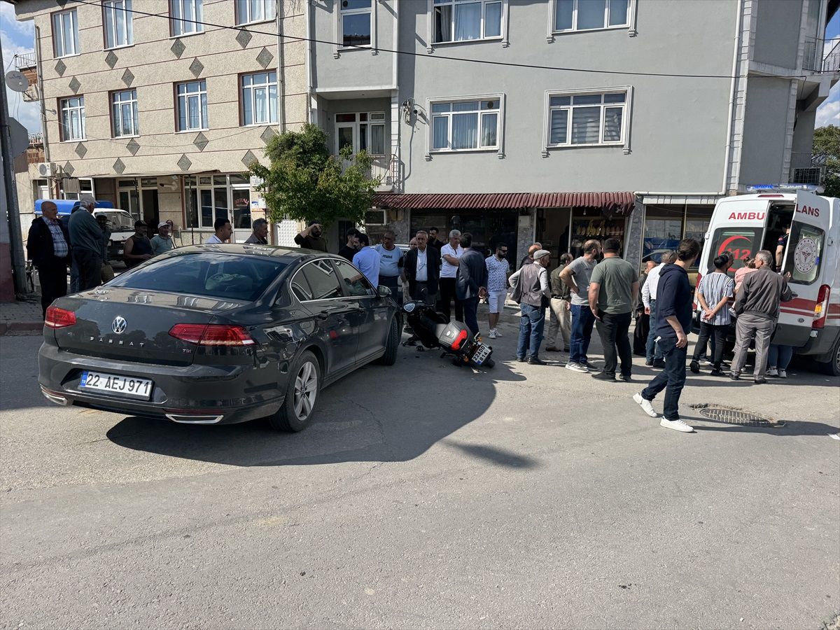 Edirne'de Motosiklet Kazası: Sürücü Yaralandı