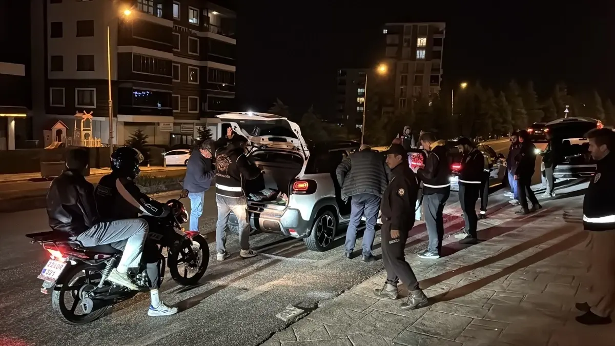 Edirne'de Asayiş ve Trafik Denetimi Yapıldı