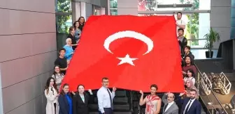İTÜ'de Dev Türk Bayrağı Sergilendi