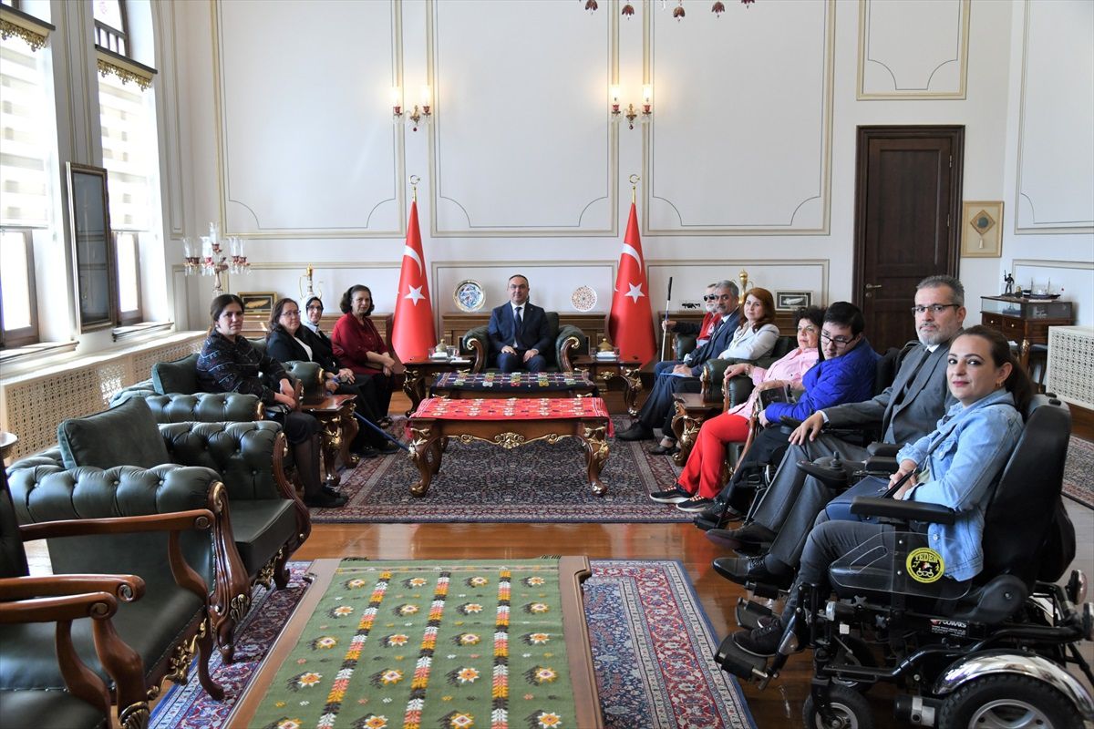 Engelli Dernekleri Temsilcileri Vali Soytürk'ü Ziyaret Etti