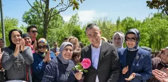 Esenyurt'ta Anneler Günü'nde Piknik Etkinliği Düzenlendi