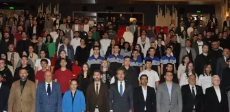 Anadolu Üniversitesi'nde TEKNOFEST Kulübü tarafından Geleceğin Teknolojileri Arenası Fuarı Düzenlendi