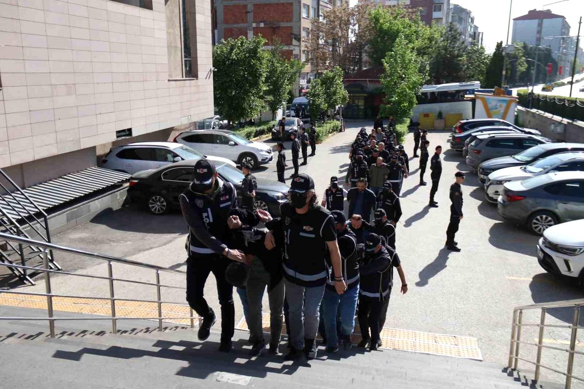 Eskişehir'de FETÖ'nün Finans Kaynağına Operasyon: 14 Şüpheli Adliyeye Sevk Edildi