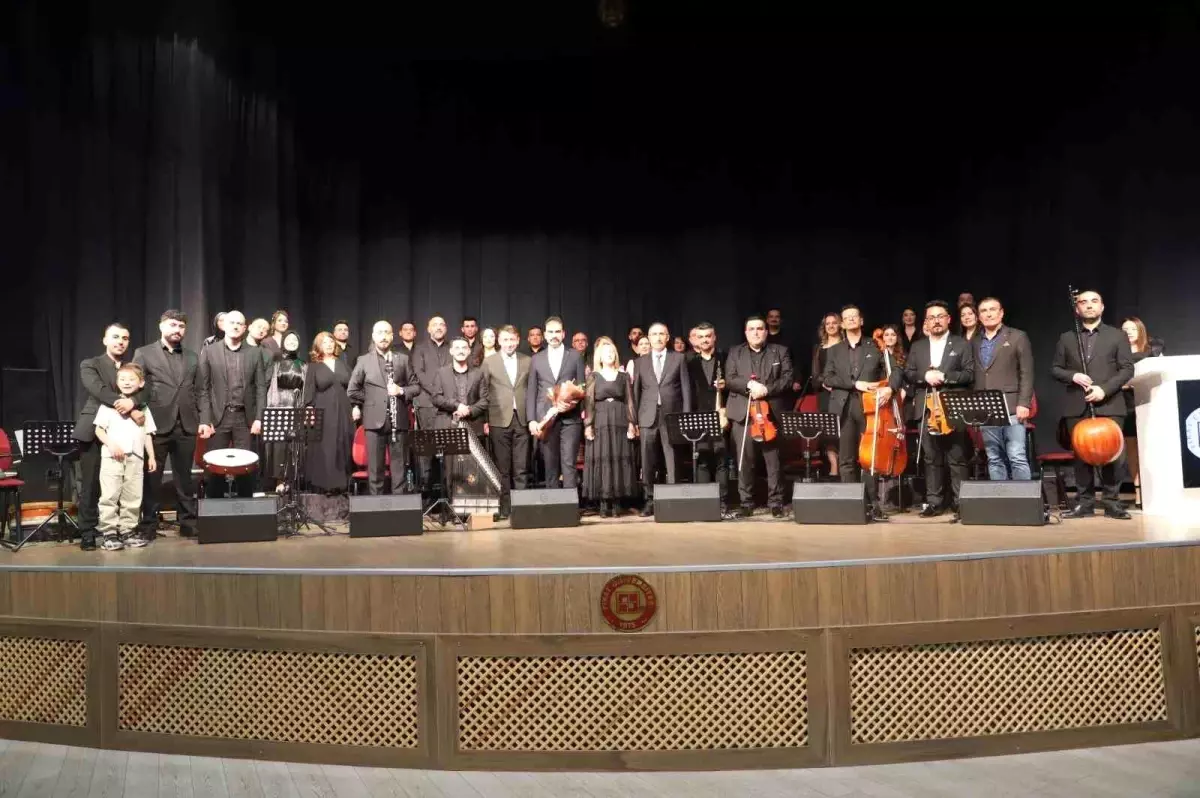 Fırat Üniversitesi Akademisyenleri 'Kültür Ahengi' Konseriyle Beğeni Topladı