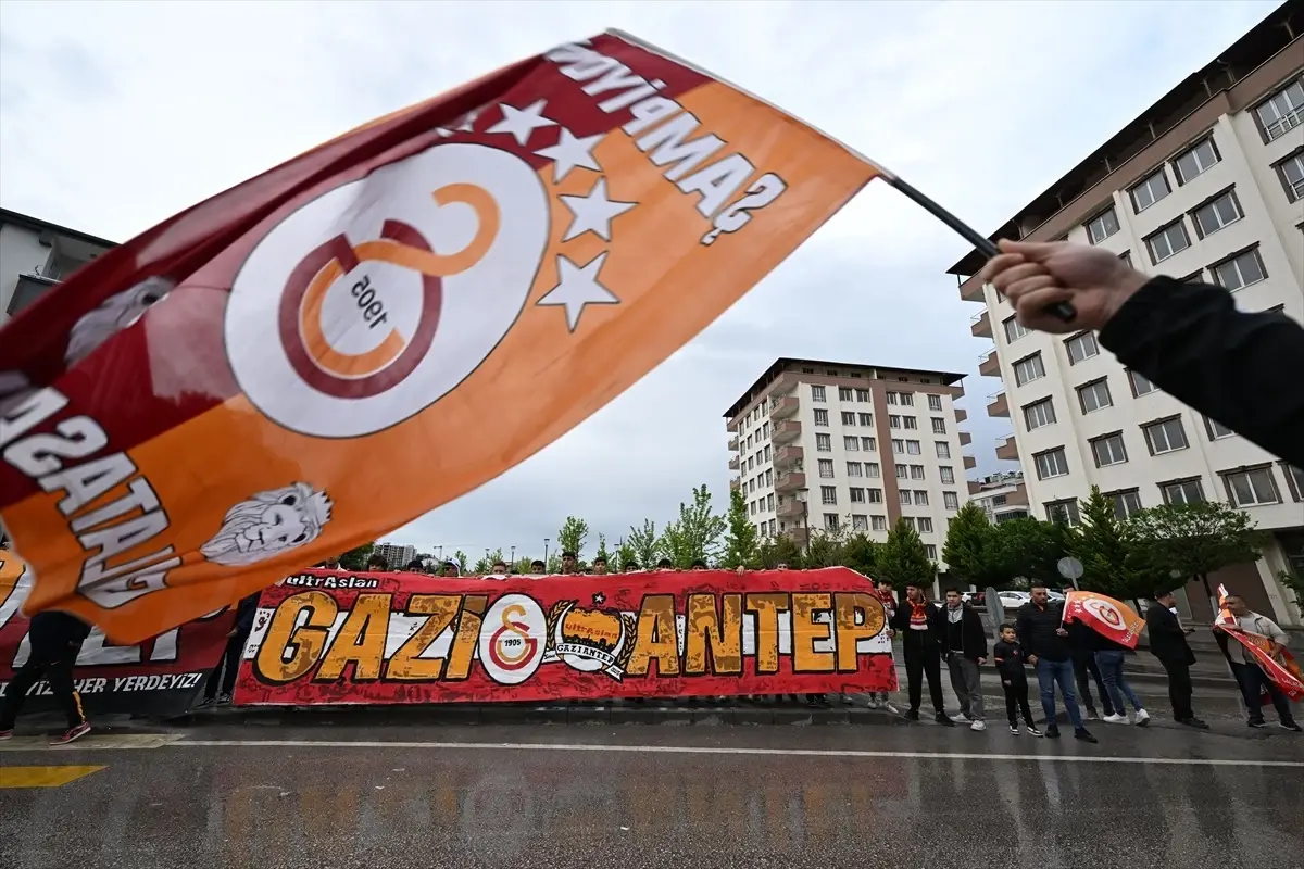 Galatasaray Gaziantep'e Geldi, Trabzonspor ile Final İçin Hazırlıklar Başladı