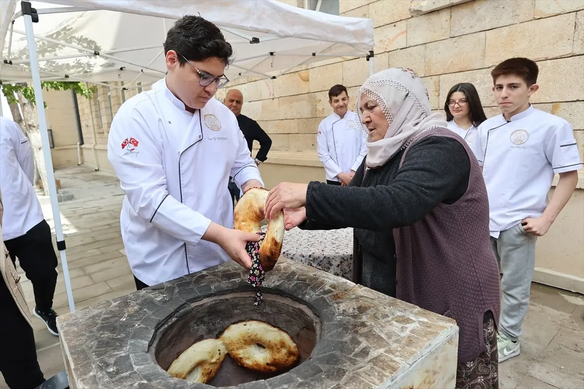 Ürgüp'teki Gastronomi Öğrencilerinden Yöresel Lezzetlerin Yaşatılması Projesi