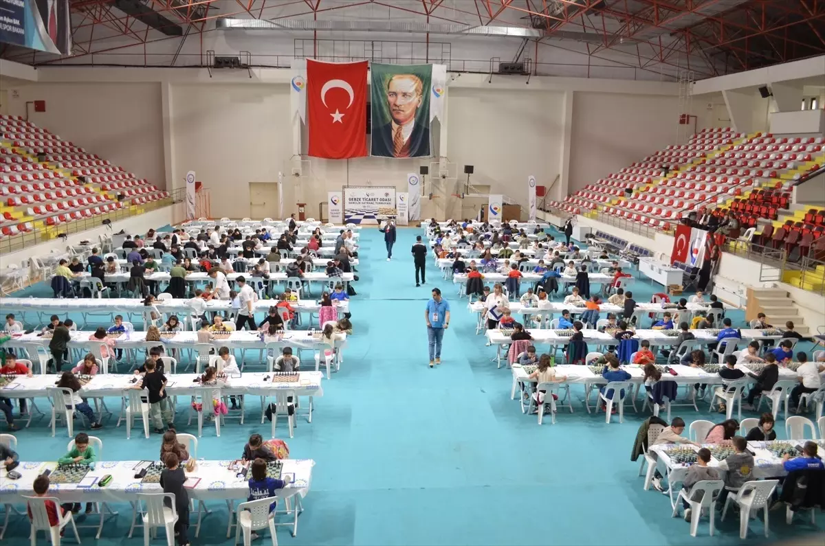 Gençlik Satranç Turnuvası Gebze'de Başladı
