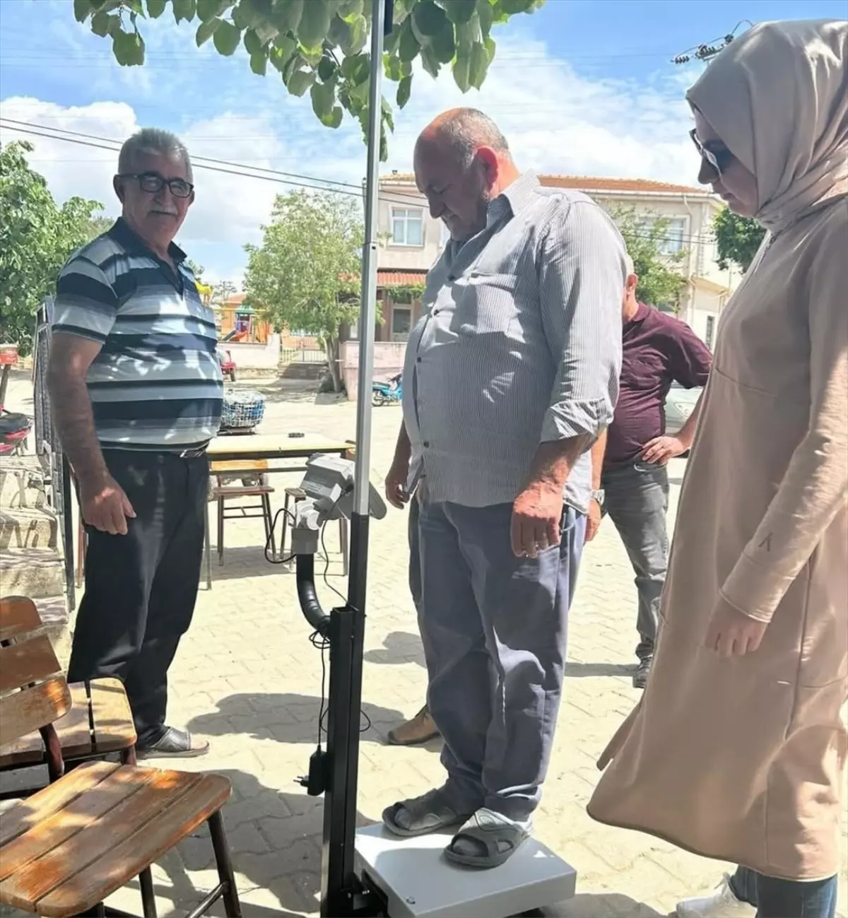 Gelibolu'da Sağlıklı Yaşam İçin Kilo ve Boy Ölçüm Kampanyası