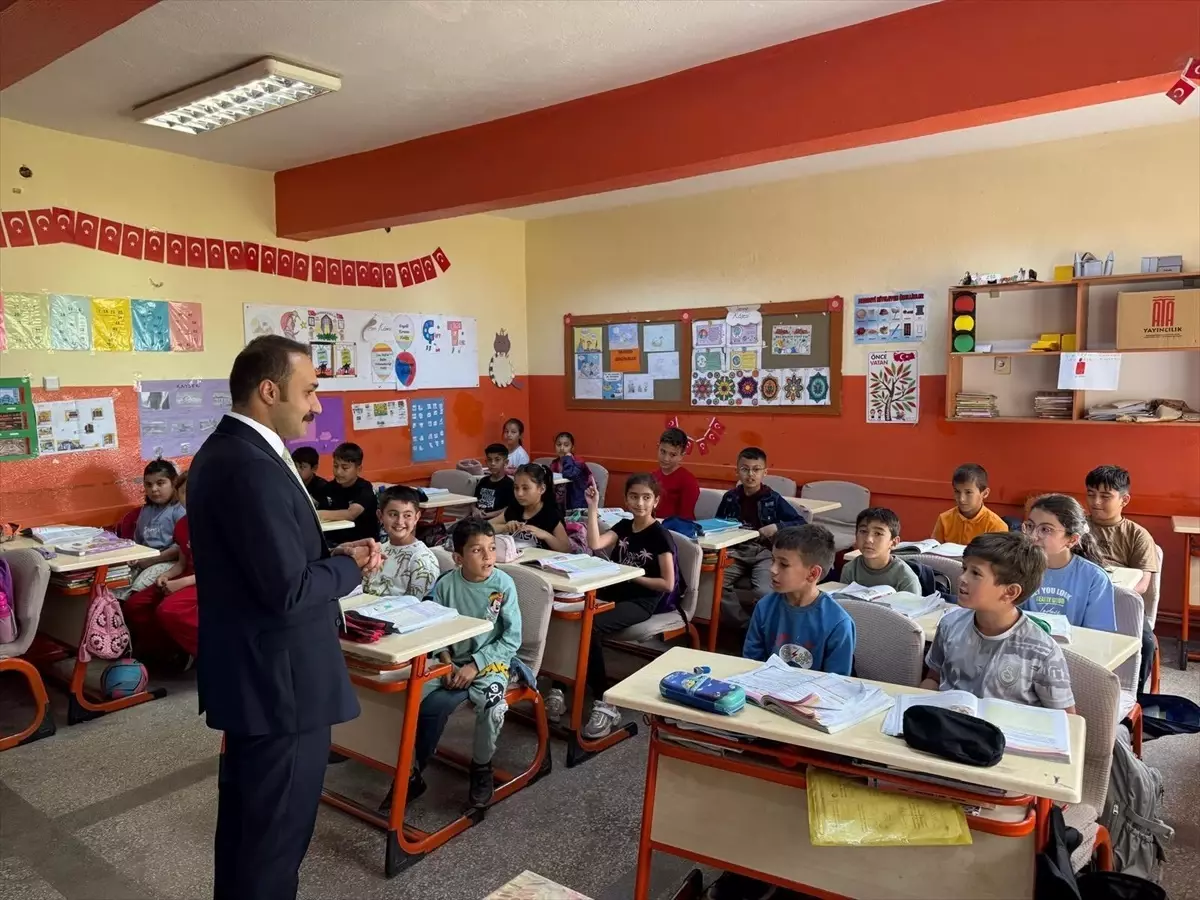 Kaymakam Enes Burak Koca, Okulları Ziyaret Etti