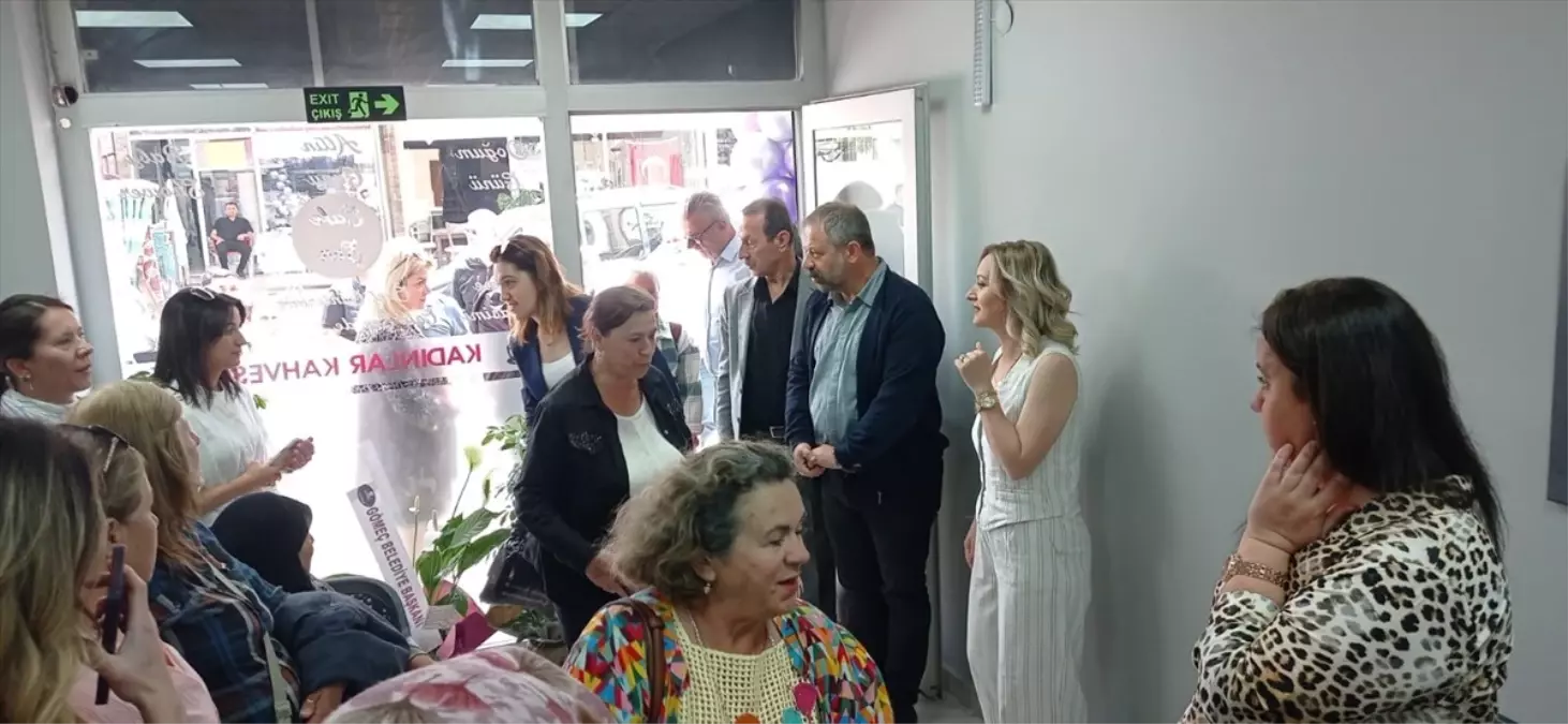 Balıkesir'de Kadın Girişimci Kadınlar Kahvehanesi Açtı