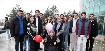 Gönüllü yaptığı işlerle özel gereksinimli bireylerin 'en özel' annesi oldu