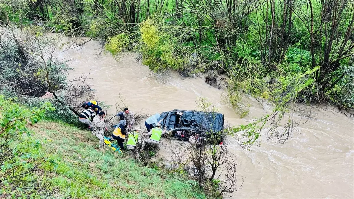 Gümüşhane'de Trafik Kazası: 1 Çocuk Hayatını Kaybetti
