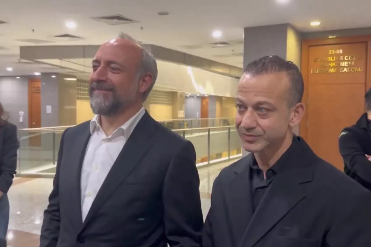 Halit Ergenç ve Rıza Kocaoğlu 'yalan tanıklık' iddiasıyla ilk kez hakim karşısına çıktı