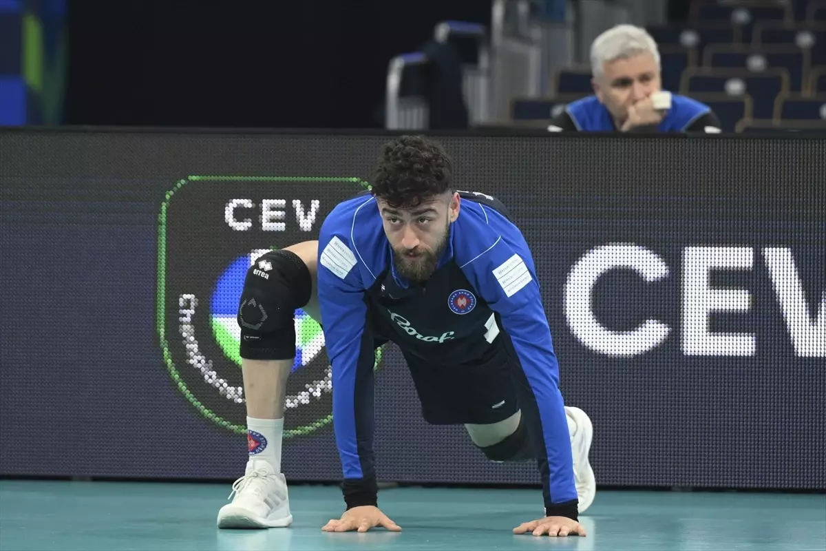 Halkbank Voleybol Takımı 3'üncülük Maçına Hazırlanıyor