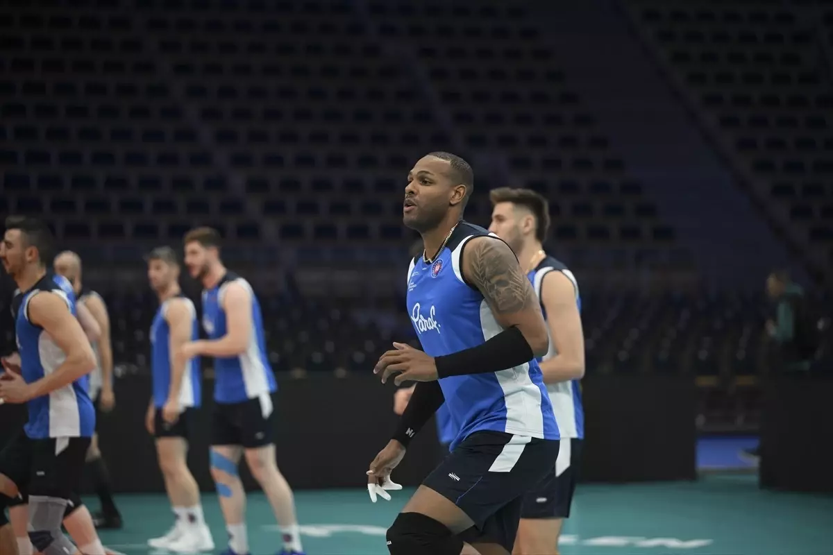 Halkbank Erkek Voleybol Takımı CEV Şampiyonlar Ligi Yarı Finali için Hazırlanıyor