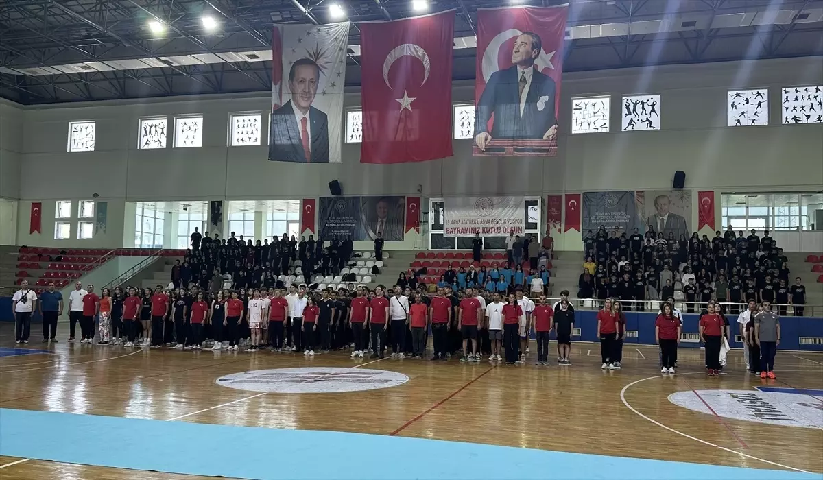 İskenderun'da 19 Mayıs Etkinlikleri ve Ödül Töreni