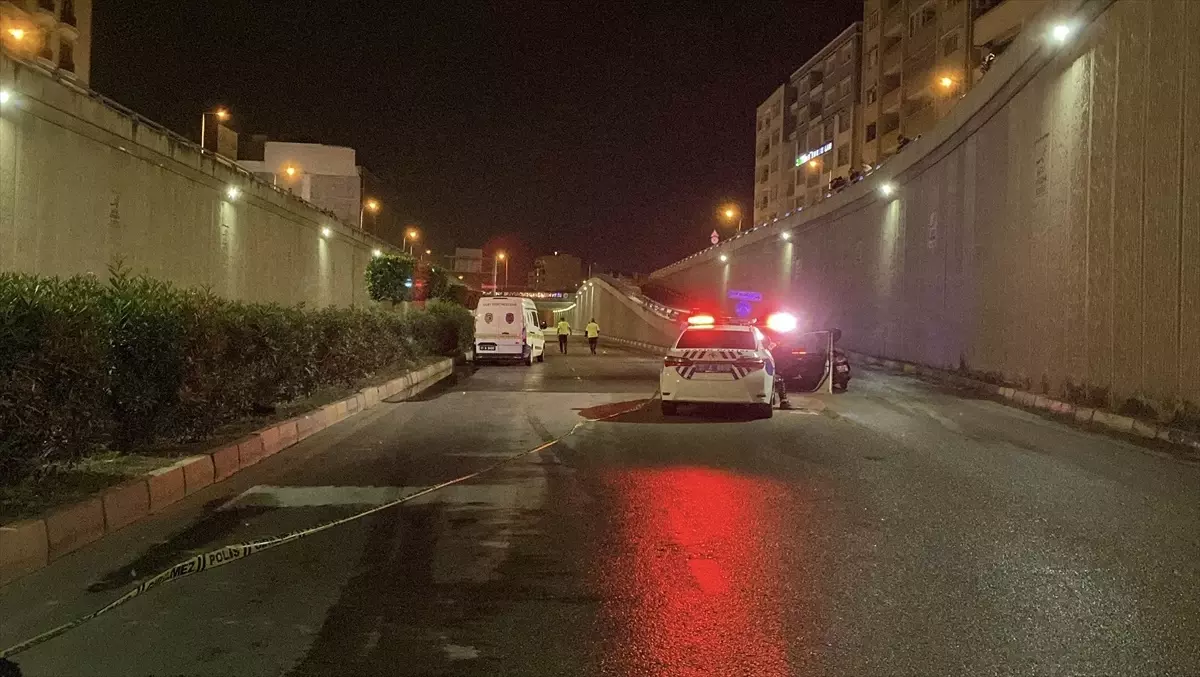 İskenderun'da Motosiklet Devrildi: 2 Yaralı