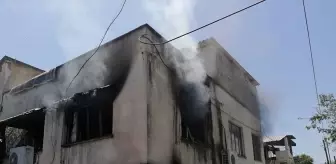 Hatay'da Evde Yangın: İtfaiye Ekipleri Müdahale Etti