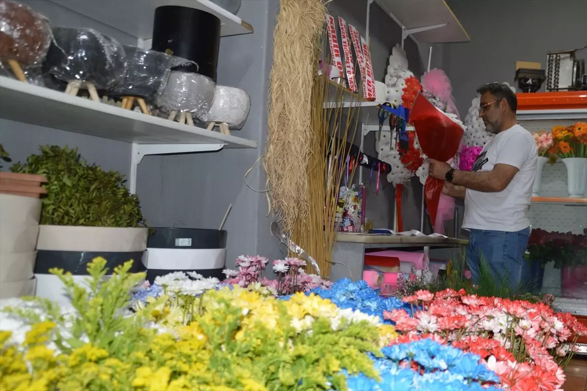 Samsun'da Anneler Günü İçin Çiçekçi Yoğunluğu