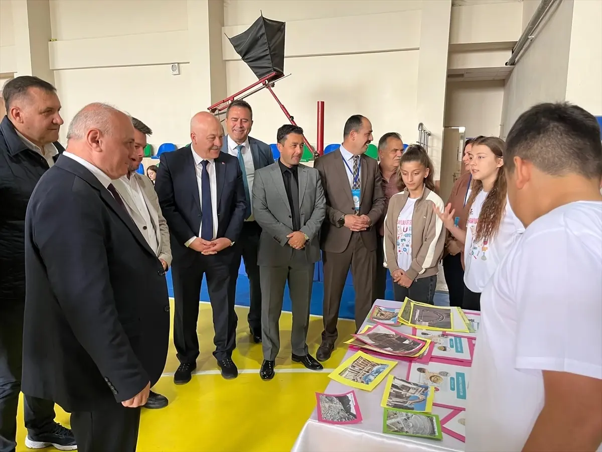 Hayrabolu'da Bilim Fuarı ve Yeni Okul İnşaatı Devam Ediyor
