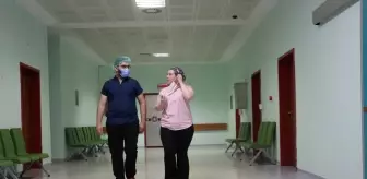 Hastanede Buluşan Aşk: Hemşire Çiftin Destek Dolu Hikayesi