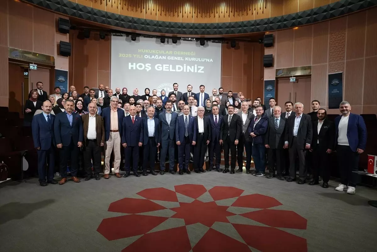 Hukukçular Derneği'nde Gülseren Yeniden Başkan Seçildi