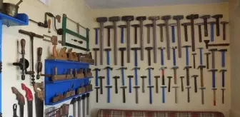 74 Yaşındaki Emekli, Eski Eşyalarla Küçük Müze Kurdu