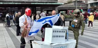 Stockholm'de İsrail'in Gazze Saldırılarına Karşı Protesto