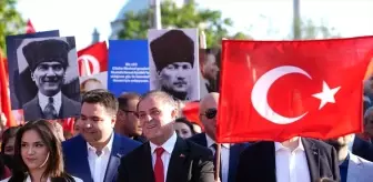 İBB, 19 Mayıs Kutlamalarında 'Mustafa Kemal Yürüyüşü' Gerçekleştirdi