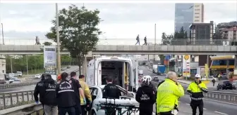 İstanbul'da Trafik Kazası: 1 Ölü, 4 Yaralı