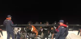 Dikili Açıklarında 28 Düzensiz Göçmen Yakalandı