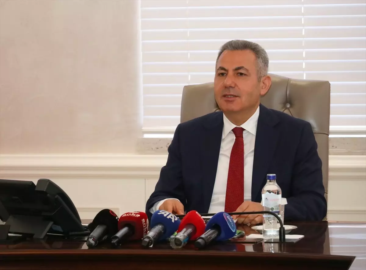 İzmir'de 75 Suç Örgütü Çökertildi