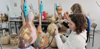 Ürgüp'lü Kadınlar, Su Kabağından Süs Eşyası Üretiyor