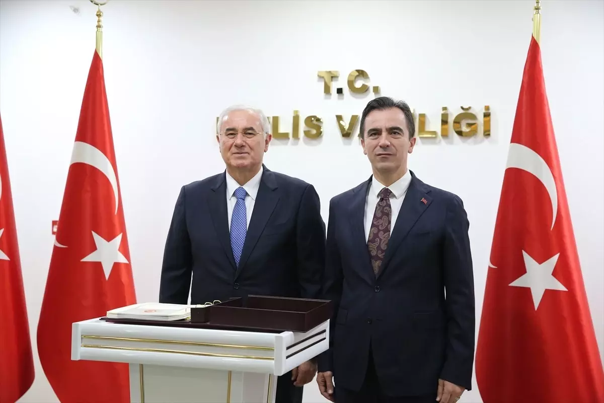 Kamu Başdenetçisi Akarca, Bitlis'te Vatandaşlarla Buluştu