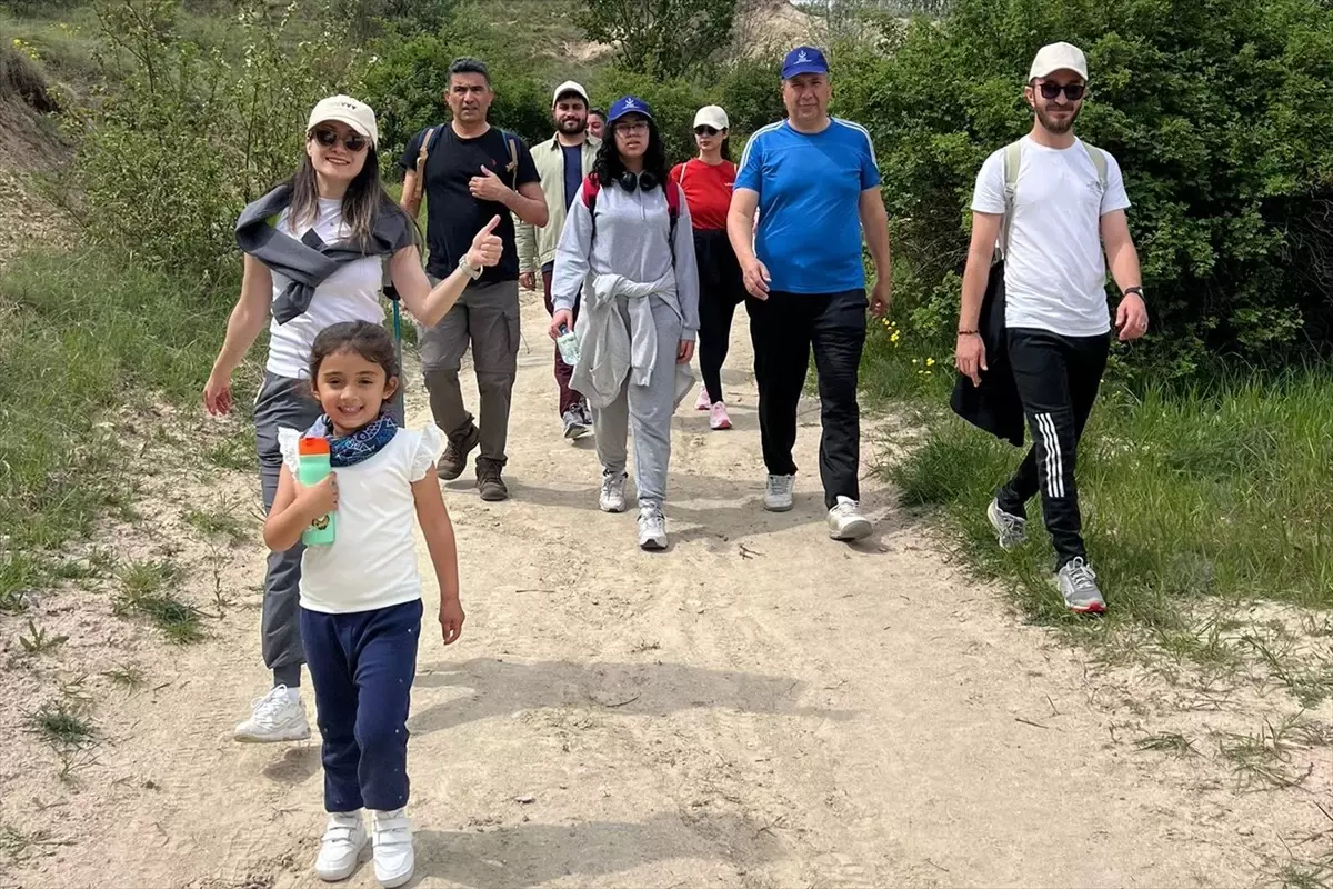 Kapadokya'da 'Sağlık İçin Hareket Et Günü' Yürüyüşü Düzenlendi